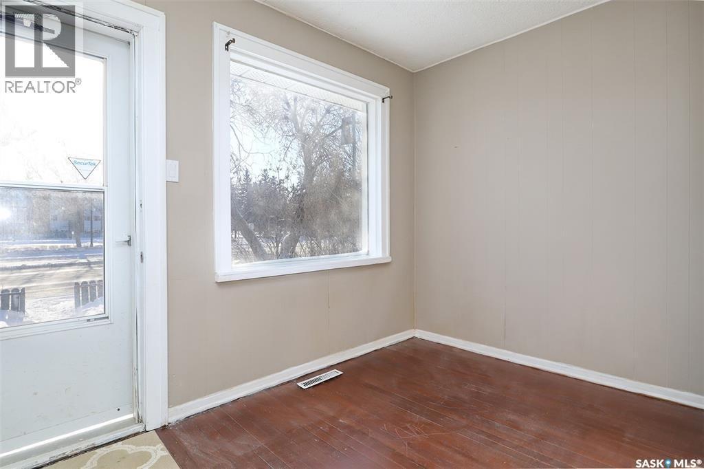 4530 Dewdney Avenue, Regina, SK - Indoor Photo Showing Other Room