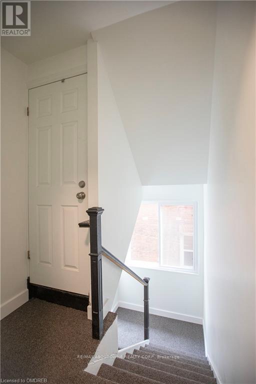 3 - 49 Fairleigh Avenue S, Hamilton, ON - Indoor Photo Showing Other Room