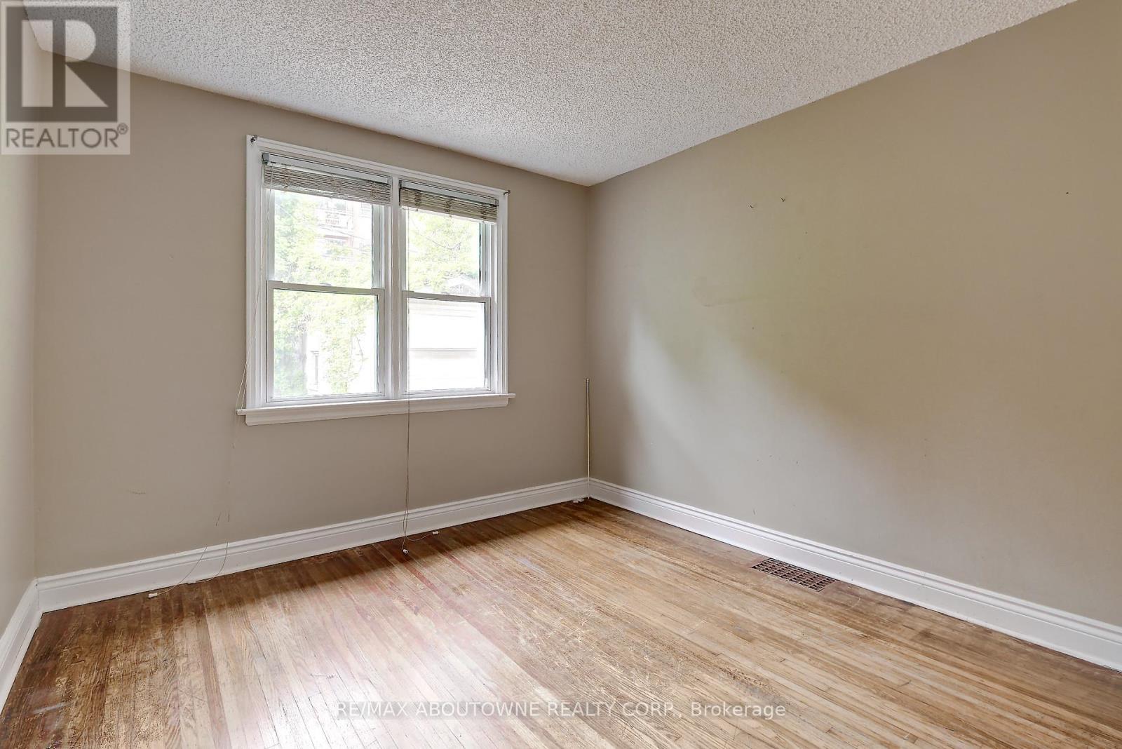 469 Woodland Avenue, Burlington, ON - Indoor Photo Showing Other Room