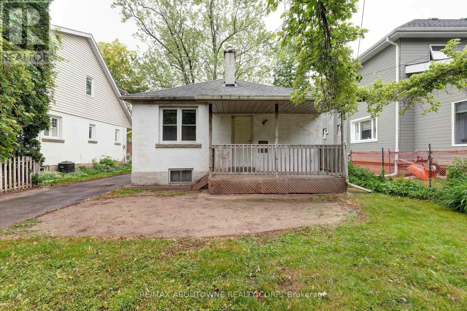 469 Woodland Avenue, Burlington, ON - Outdoor