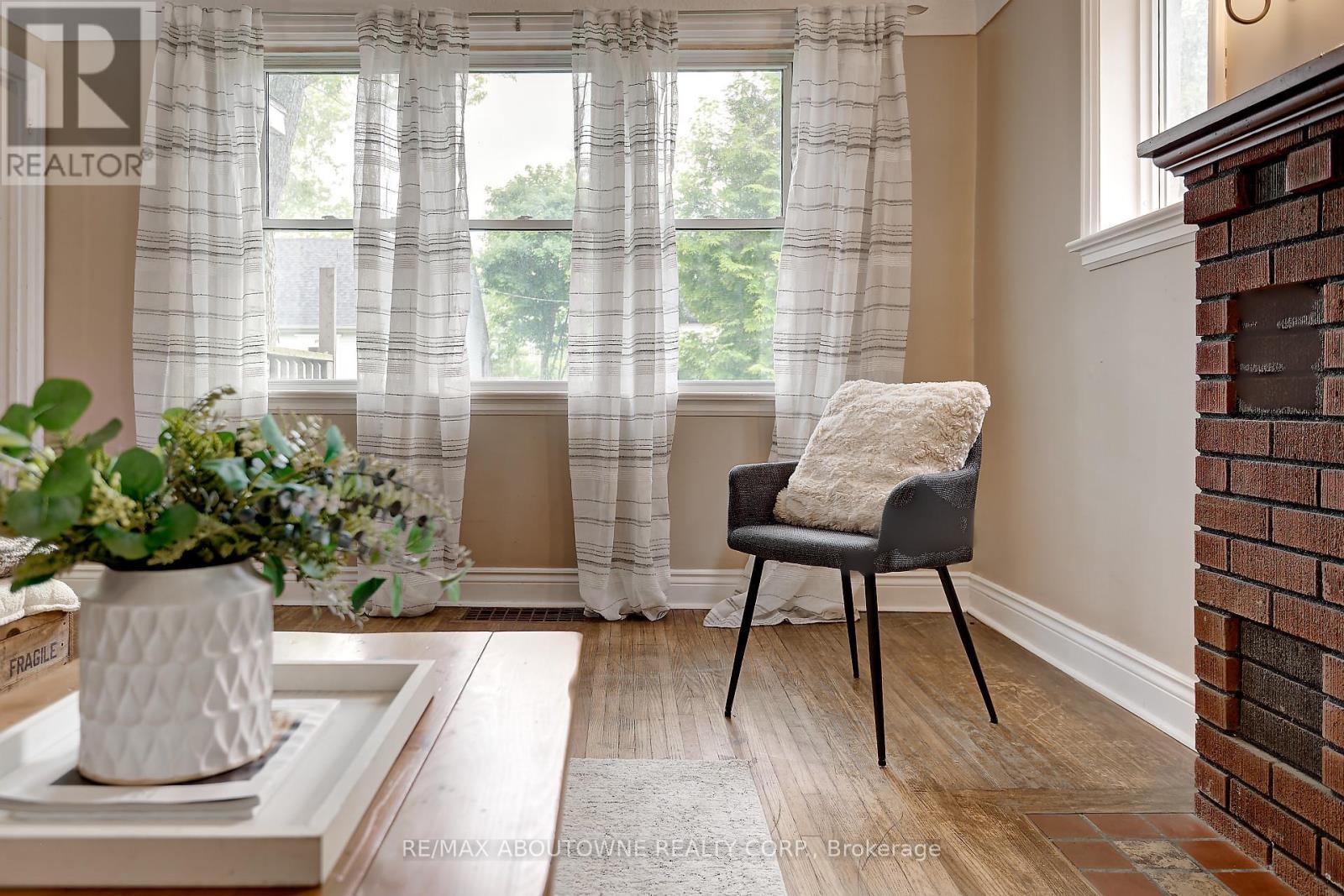 469 Woodland Avenue, Burlington, ON - Indoor Photo Showing Other Room