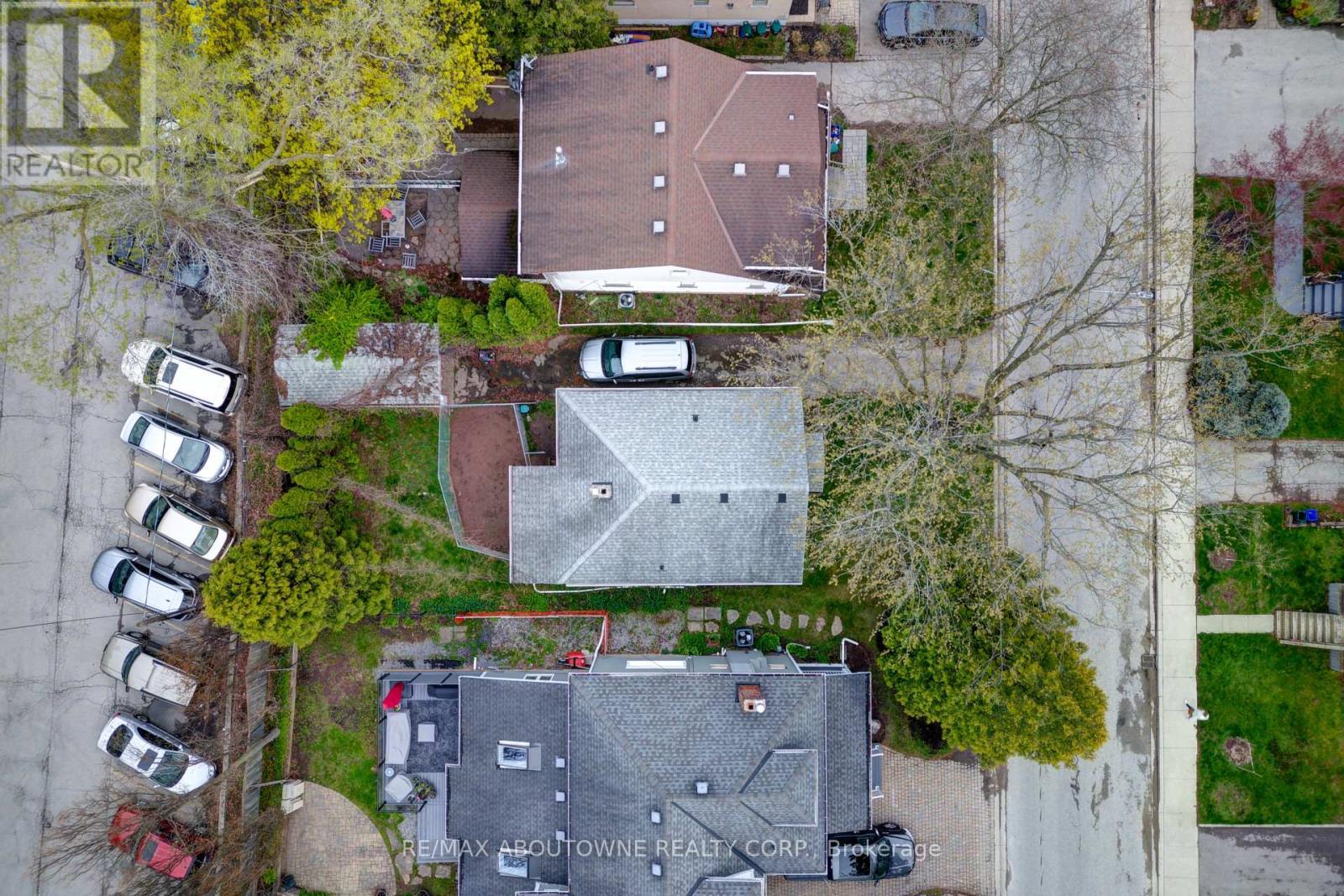 469 Woodland Avenue, Burlington, ON - Outdoor