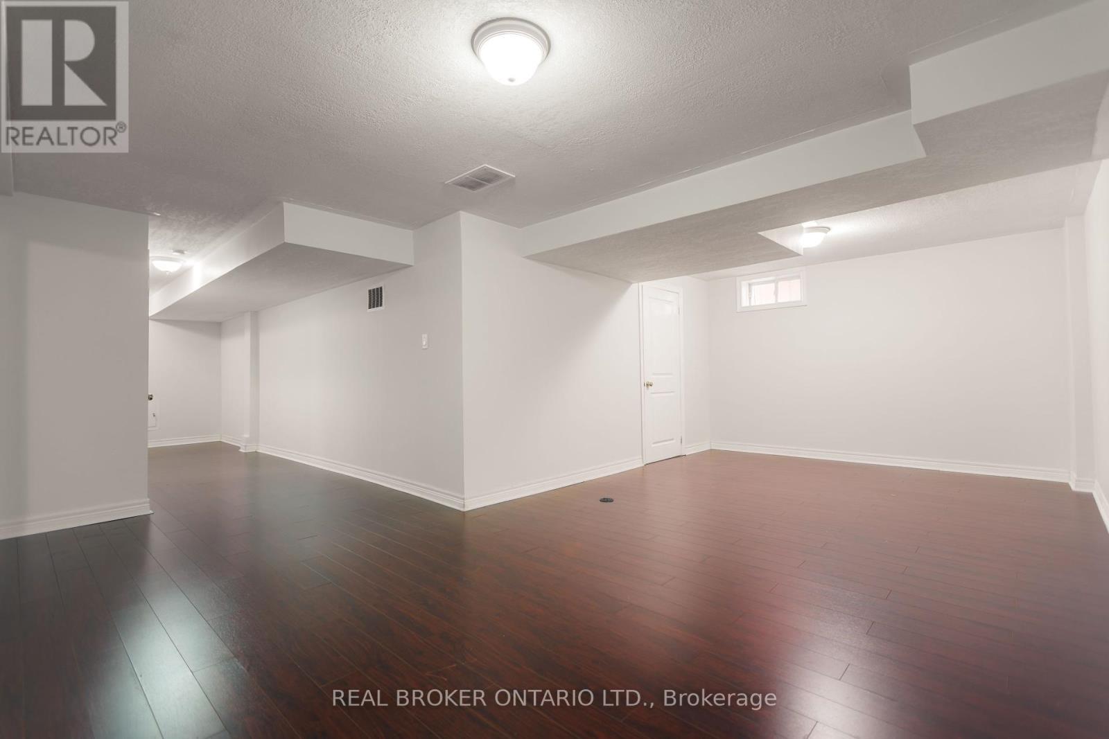 83 Benedict Place, Hamilton, ON - Indoor Photo Showing Other Room