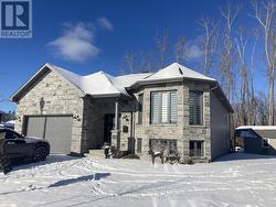 1108 NICOLAS CRESCENT W Cornwall, ON K6J 0C1
