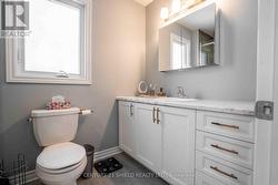 Ensuite bath -