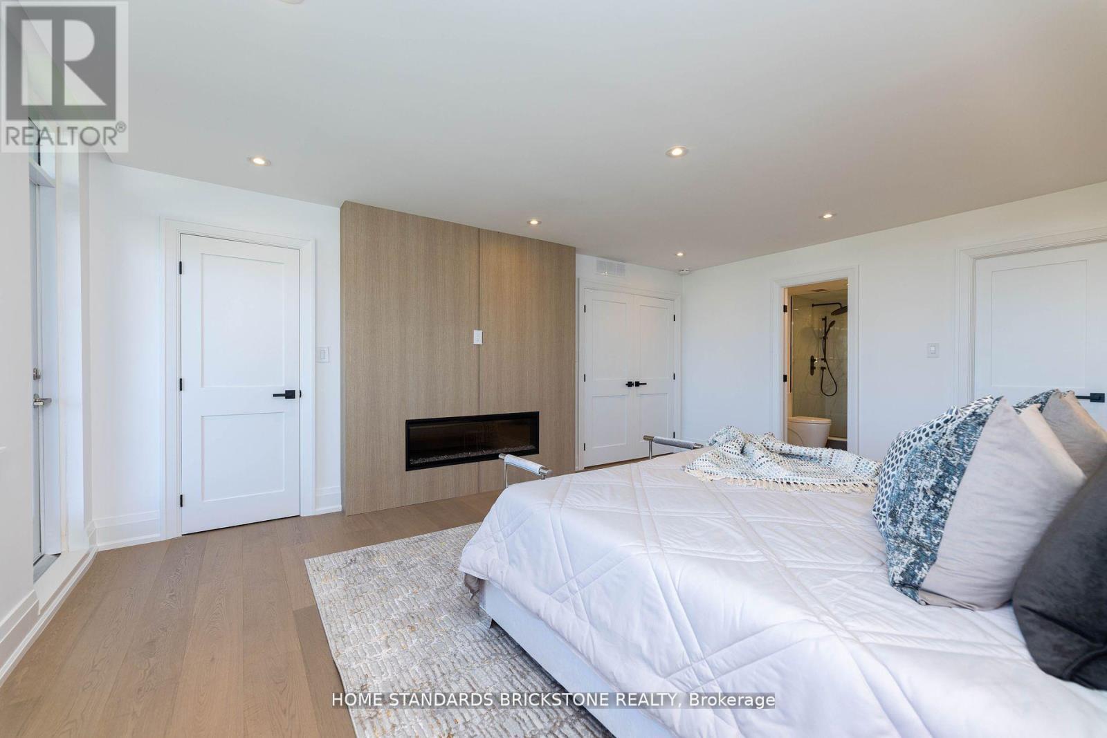 9D - 66 Collier Street, Toronto, ON - Indoor Photo Showing Bedroom