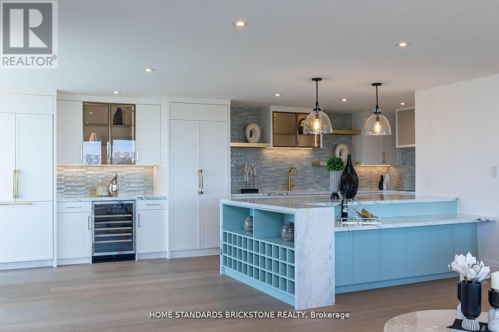 9D - 66 Collier Street, Toronto, ON - Indoor Photo Showing Other Room