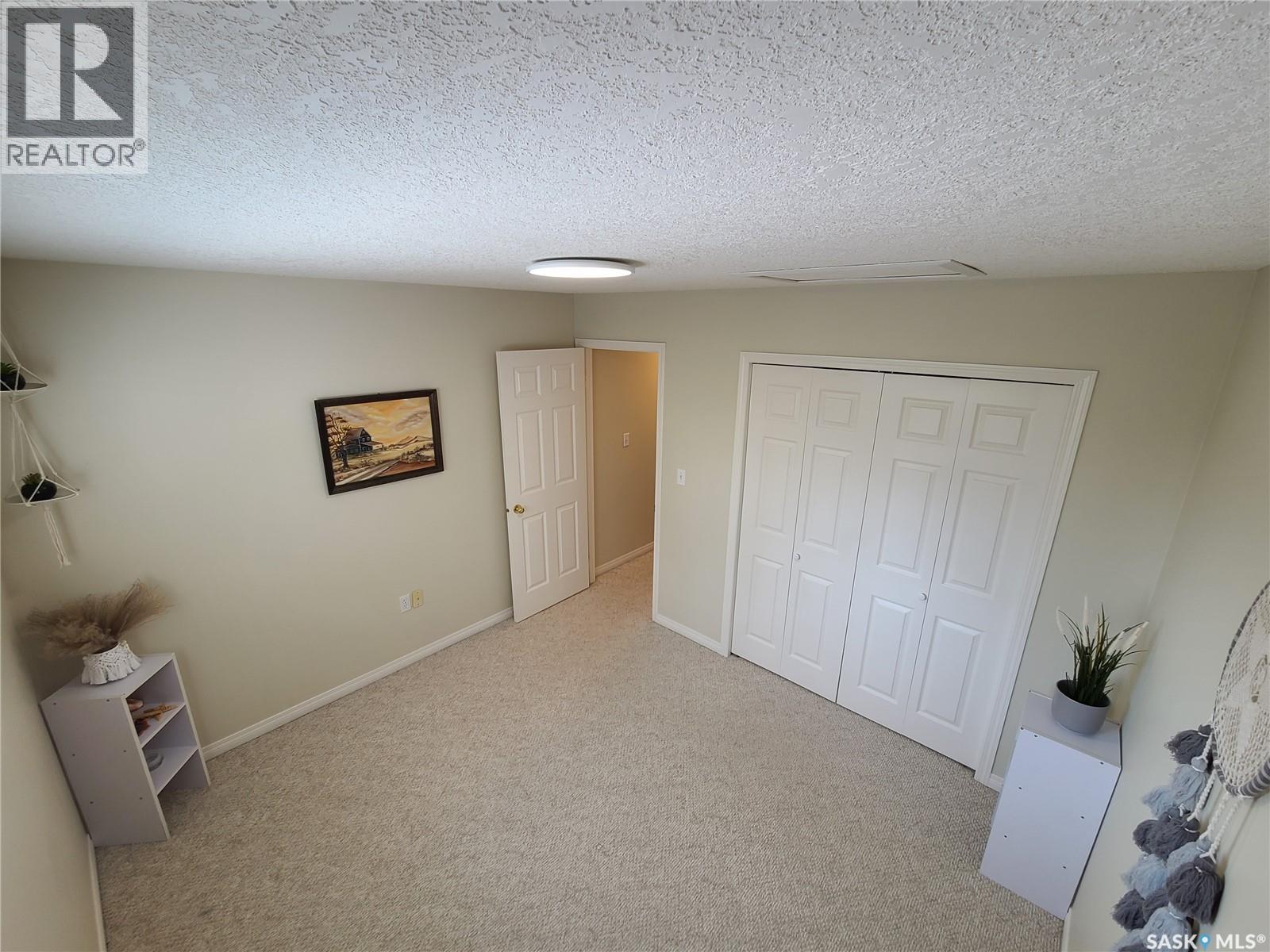 6 Eagle View Way, Elk Ridge, SK - Indoor