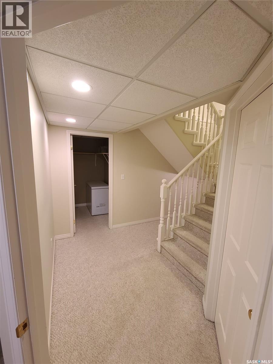 6 Eagle View Way, Elk Ridge, SK - Indoor Photo Showing Other Room