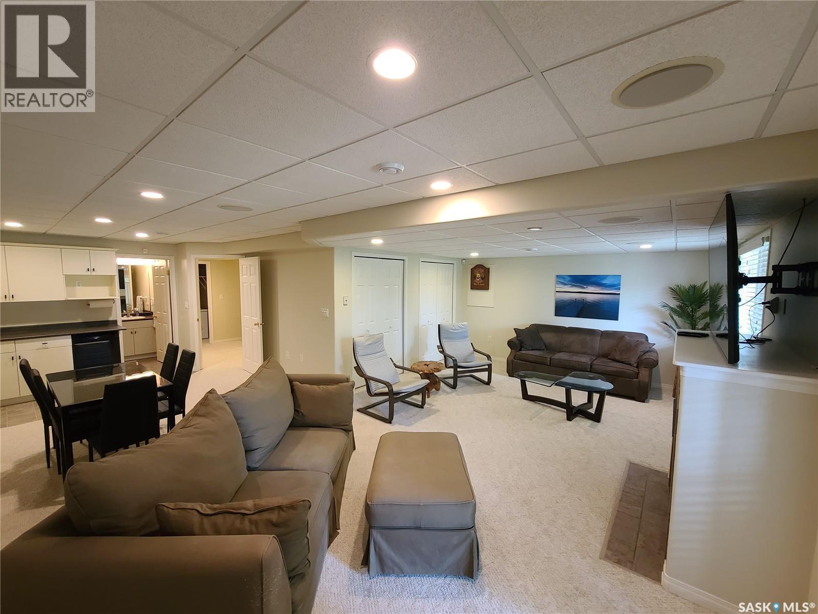 6 Eagle View Way, Elk Ridge, SK - Indoor