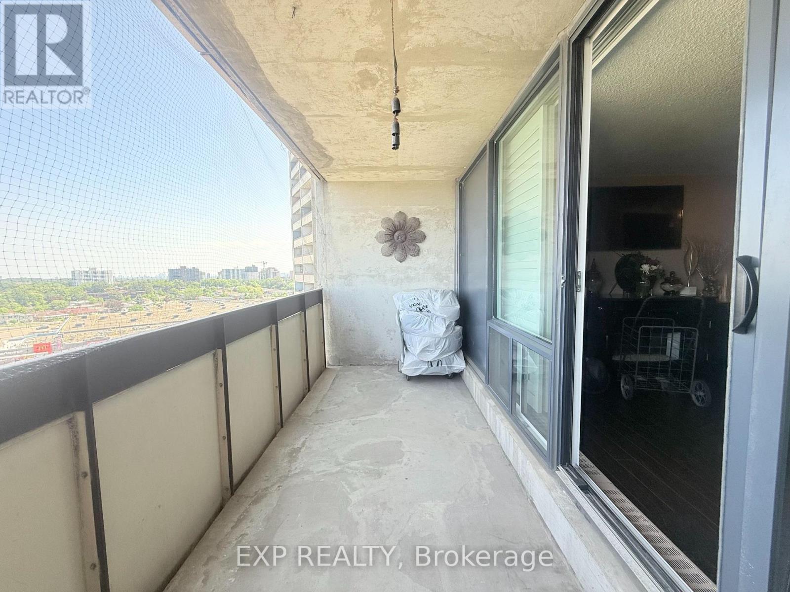 1009 - 5 San Romano Way, Toronto, ON - Outdoor With Exterior