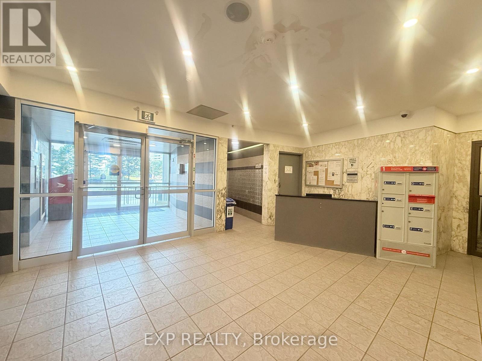 1009 - 5 San Romano Way, Toronto, ON - Indoor Photo Showing Other Room