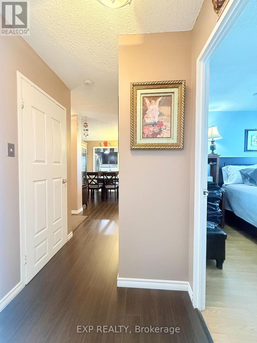 1009 - 5 San Romano Way, Toronto, ON - Indoor