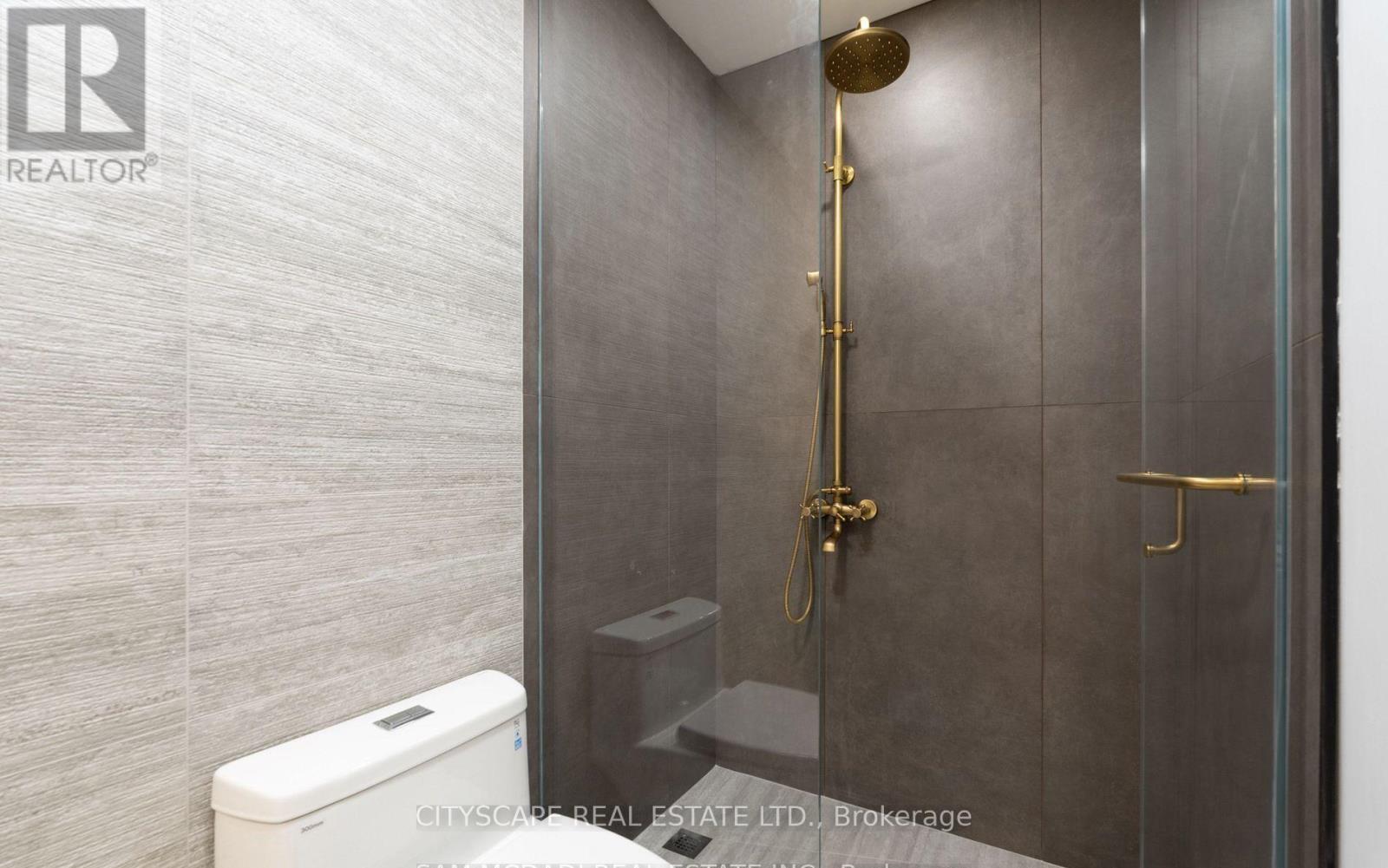 1270 Saginaw Crescent, Mississauga, ON - Indoor Photo Showing Bathroom