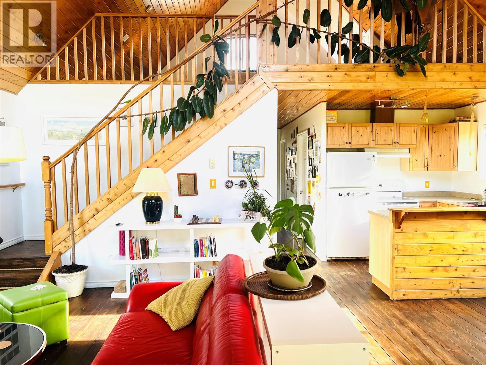 6219 Sundown Road, Kamloops, BC - Indoor