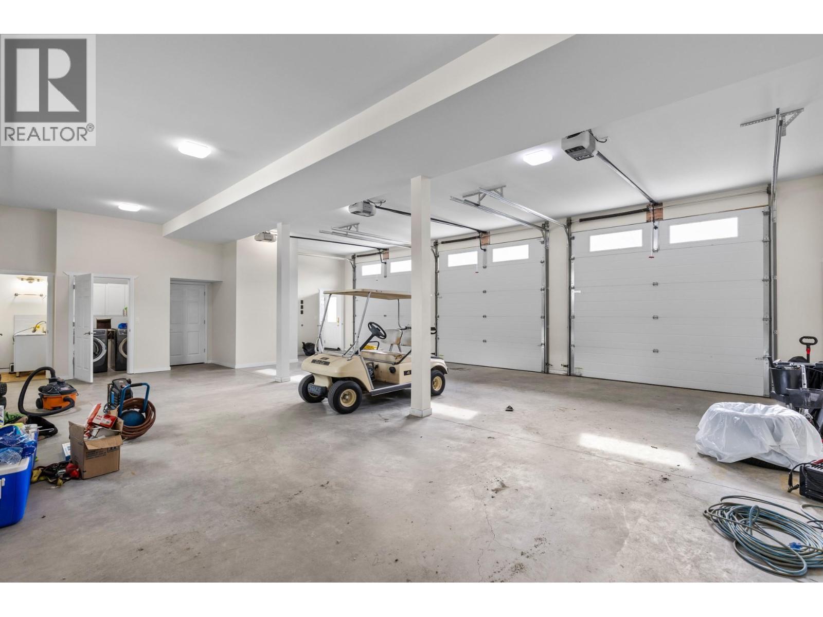 2338 Hwy 3, Cawston, BC - Indoor Photo Showing Garage