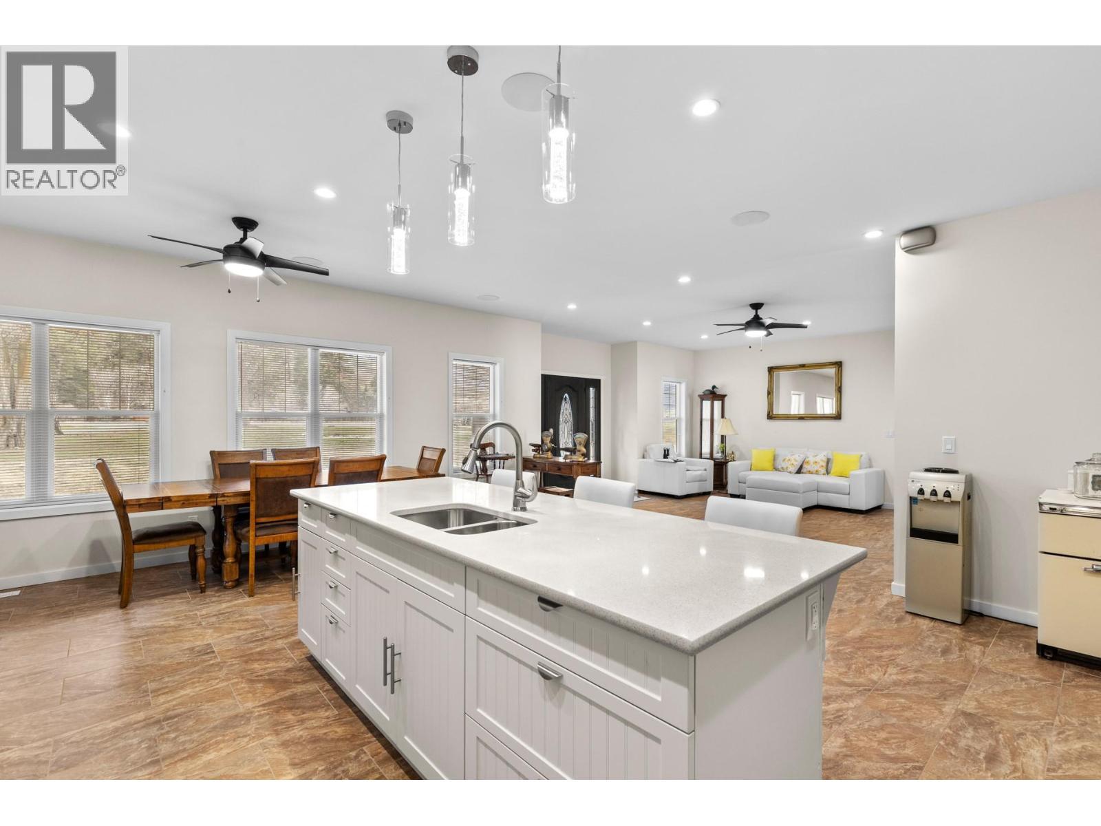 2338 Hwy 3, Cawston, BC - Indoor Photo Showing Kitchen With Double Sink