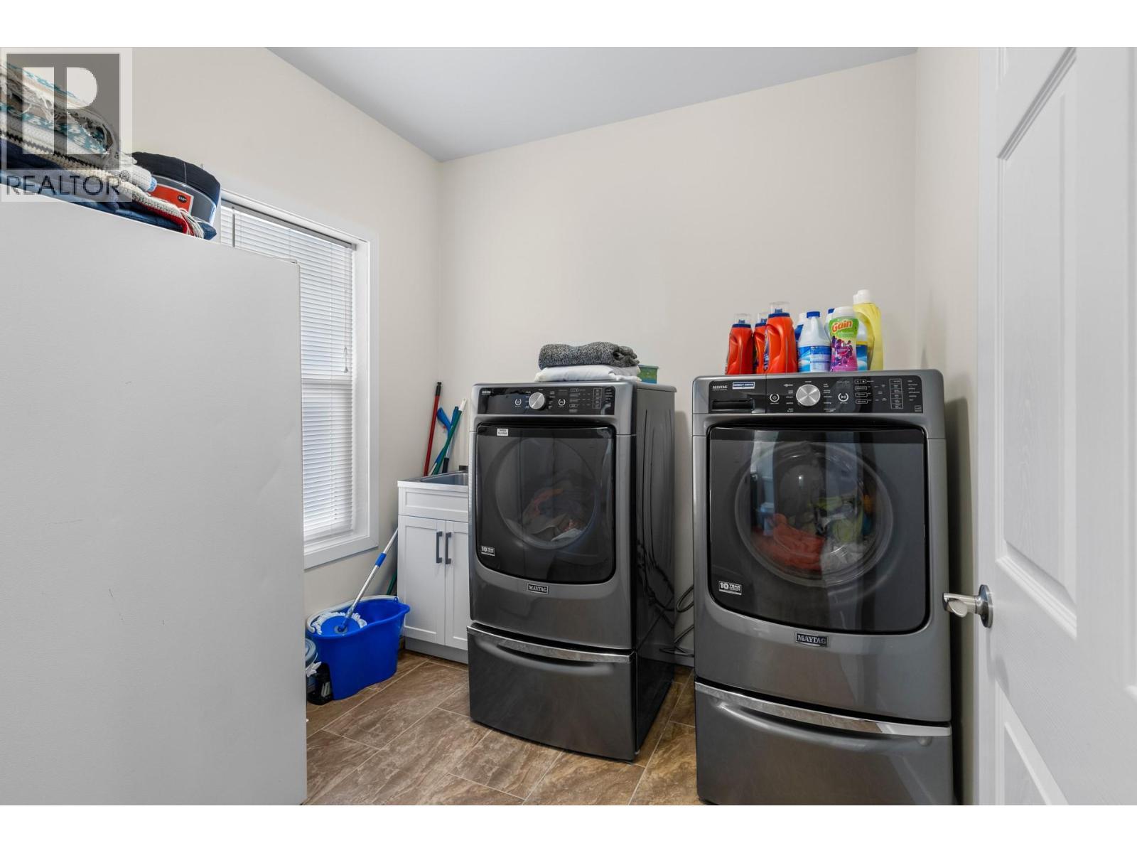 2338 Hwy 3, Cawston, BC - Indoor Photo Showing Laundry Room
