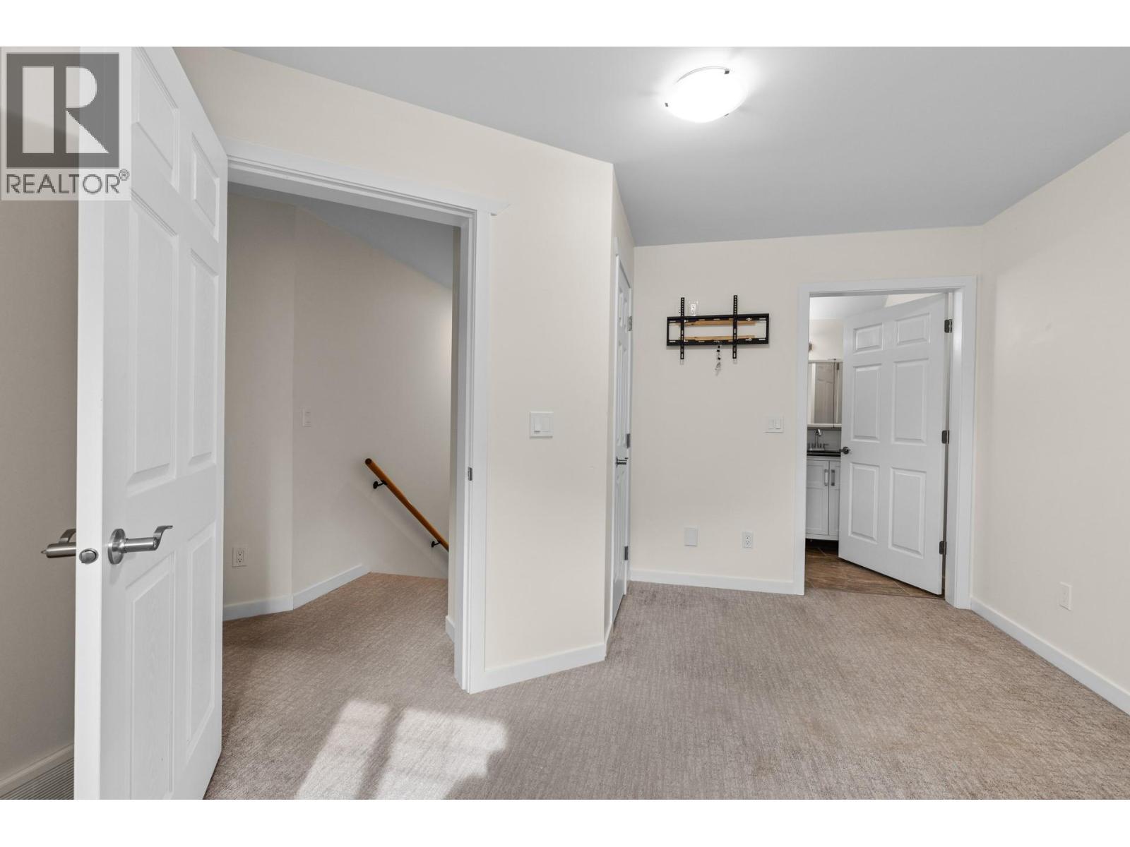 2338 Hwy 3, Cawston, BC - Indoor Photo Showing Other Room