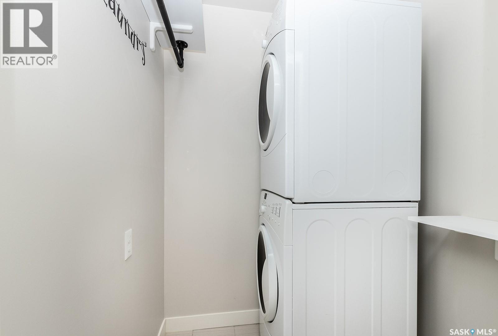 208B 415 Hunter Road, Saskatoon, SK - Indoor Photo Showing Laundry Room