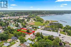 Just steps from Bluewater Park -