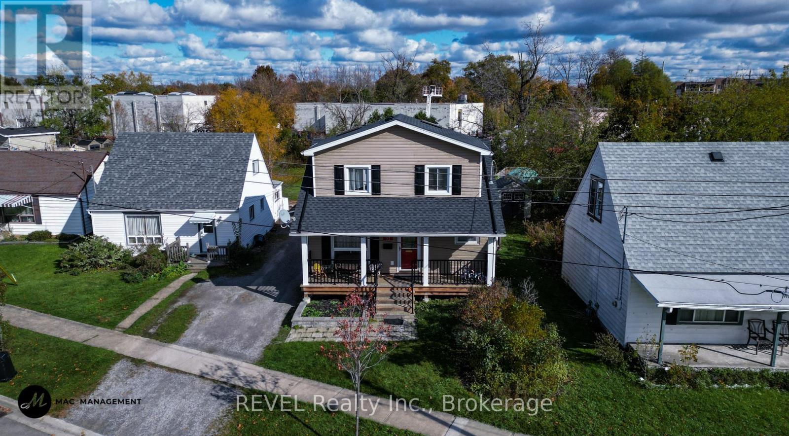 Lower - 31 Philip Street, St. Catharines (Oakdale), ON - Outdoor