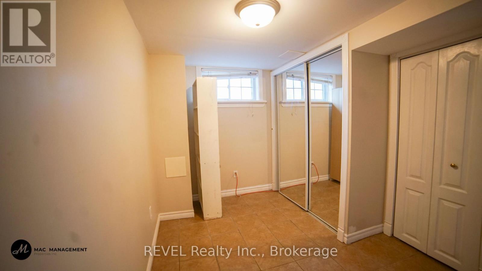 Lower - 31 Philip Street, St. Catharines (Oakdale), ON - Indoor Photo Showing Other Room