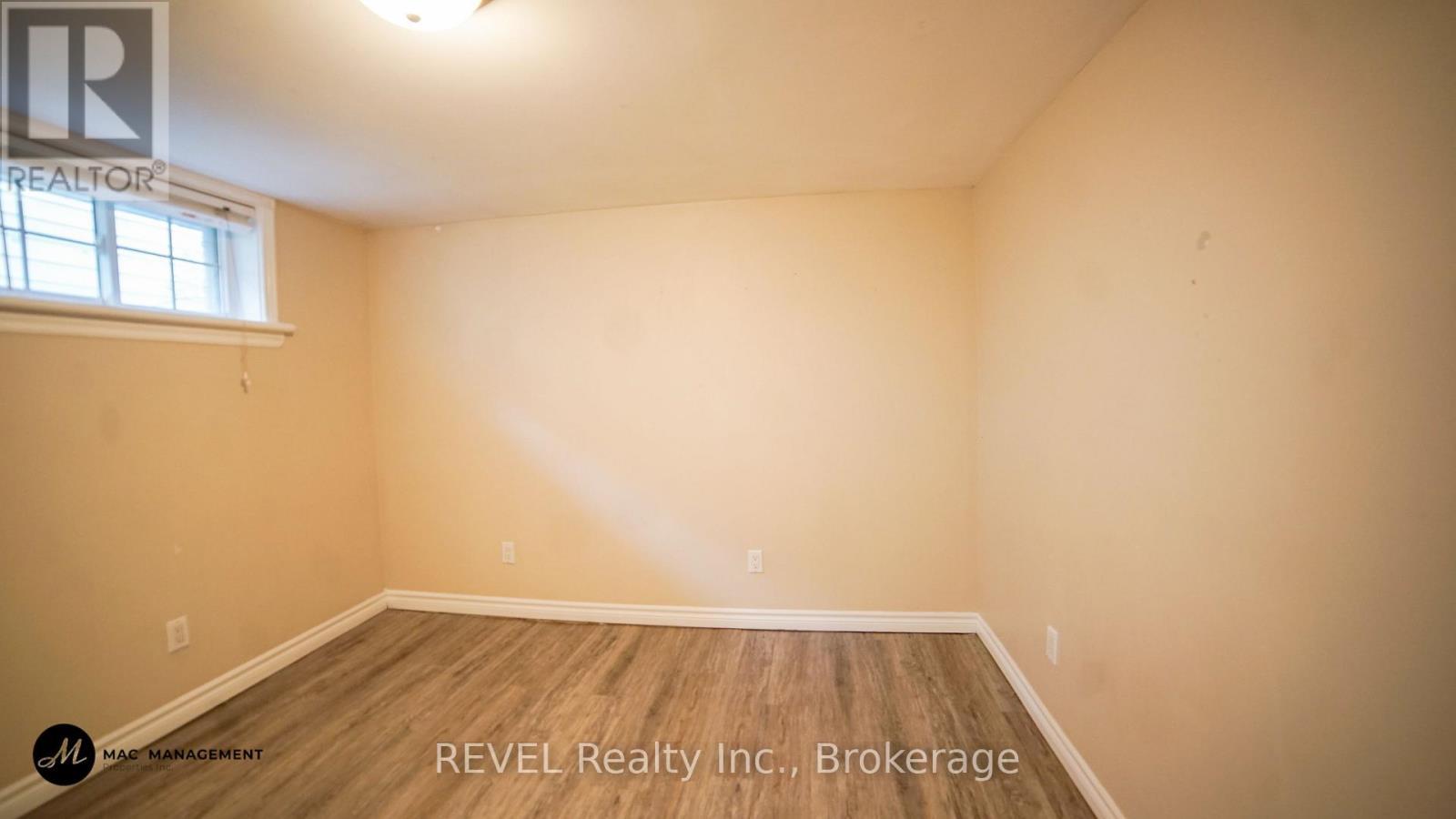 Lower - 31 Philip Street, St. Catharines (Oakdale), ON - Indoor Photo Showing Other Room