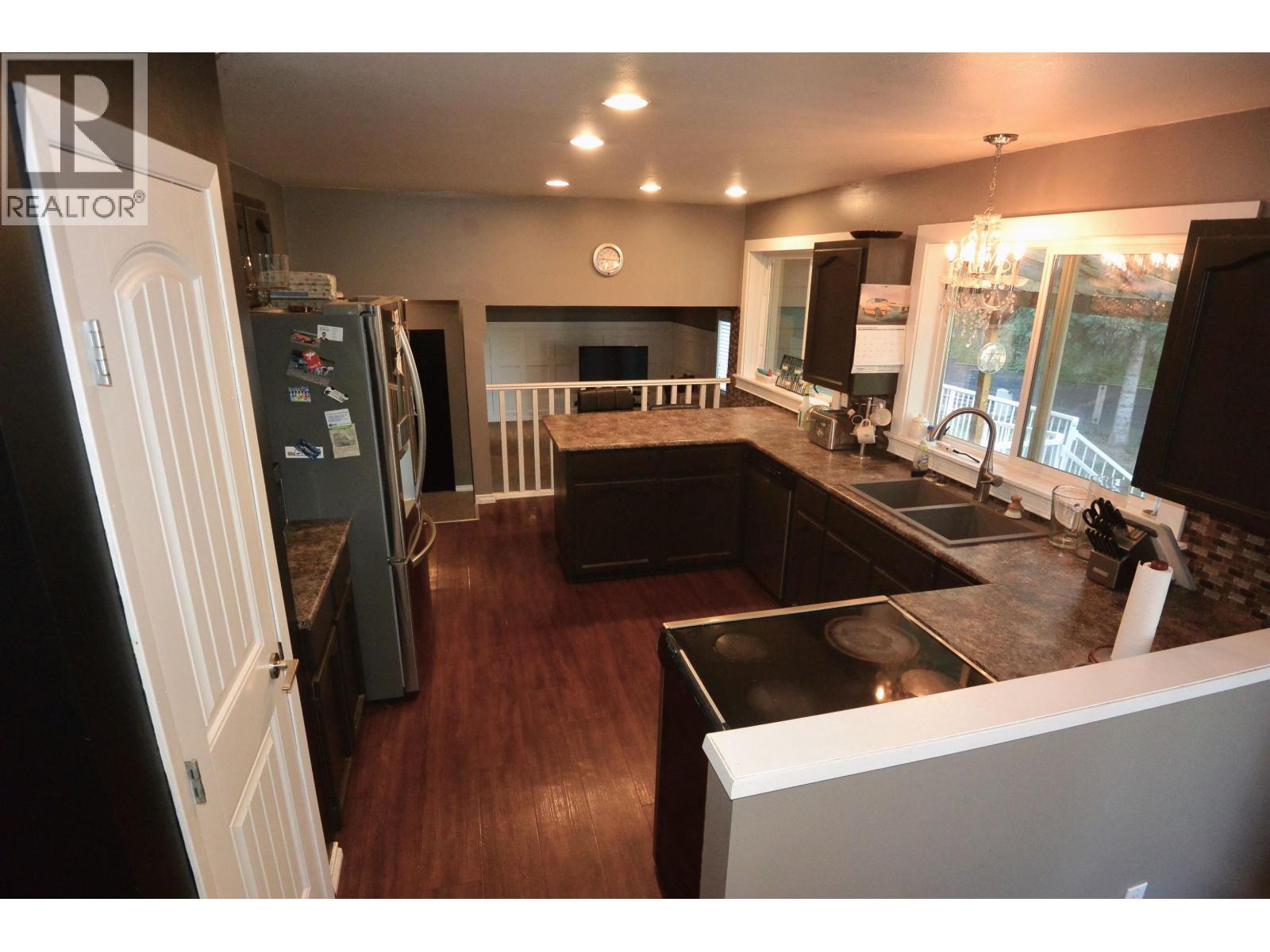 3020 Nadina Way, Houston, BC - Indoor Photo Showing Other Room