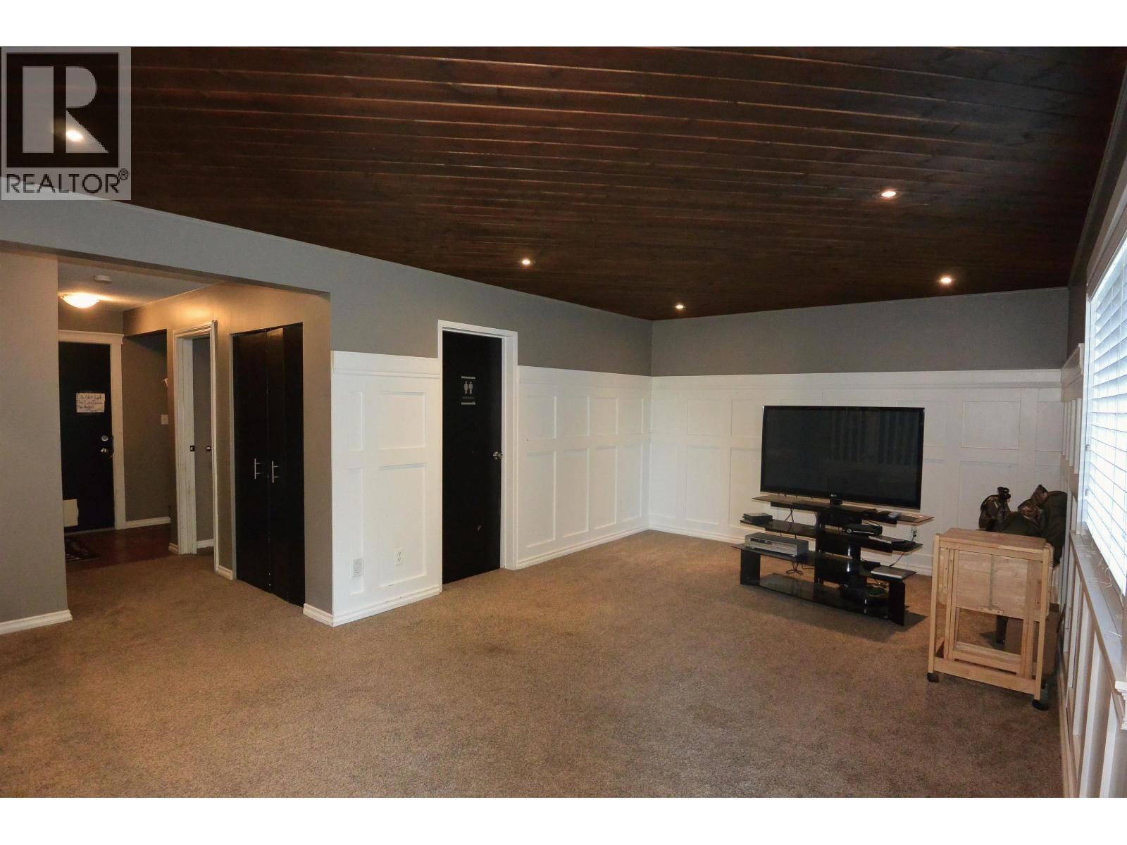 3020 Nadina Way, Houston, BC - Indoor Photo Showing Other Room