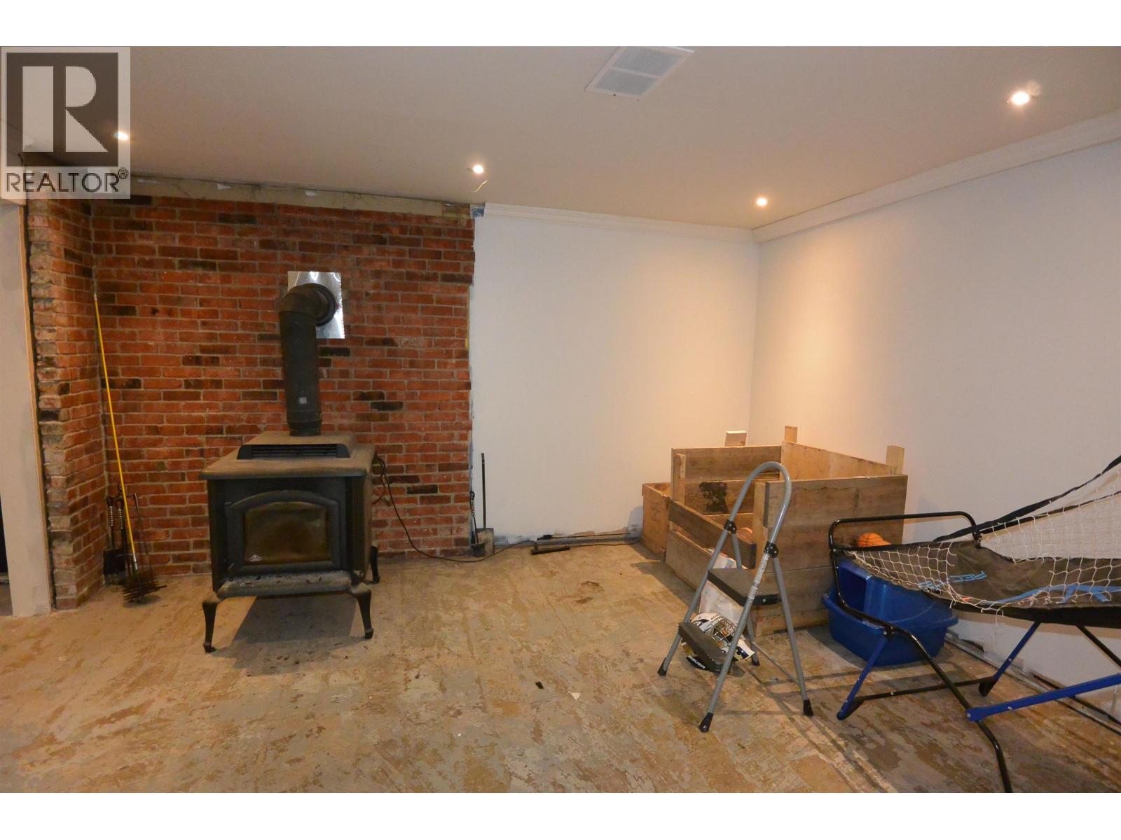 3020 Nadina Way, Houston, BC - Indoor With Fireplace