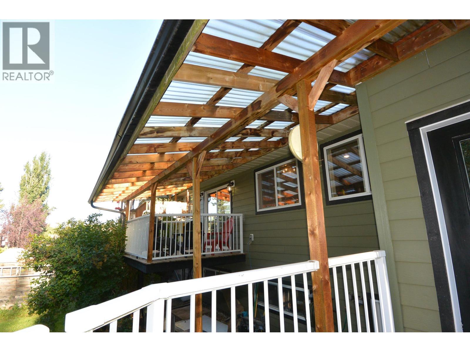 3020 Nadina Way, Houston, BC - Outdoor