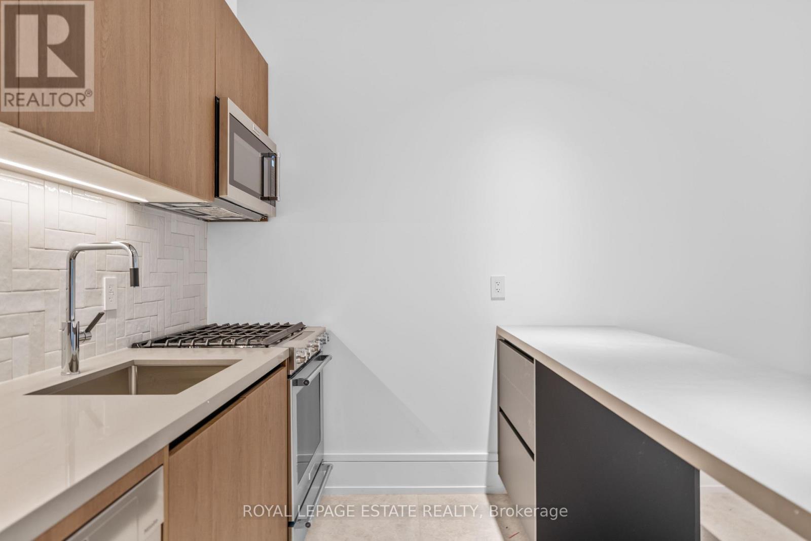 Lower Unit - 51 Maclean Avenue, Toronto, ON