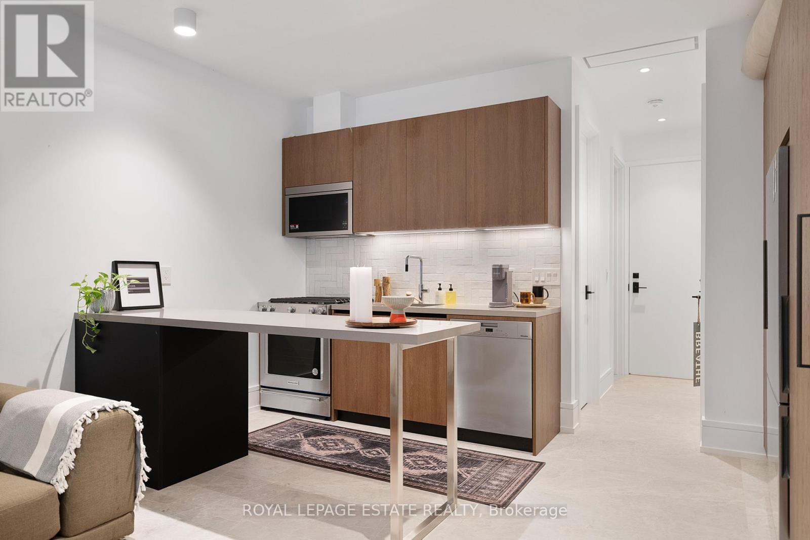 Lower Unit - 51 Maclean Avenue, Toronto, ON