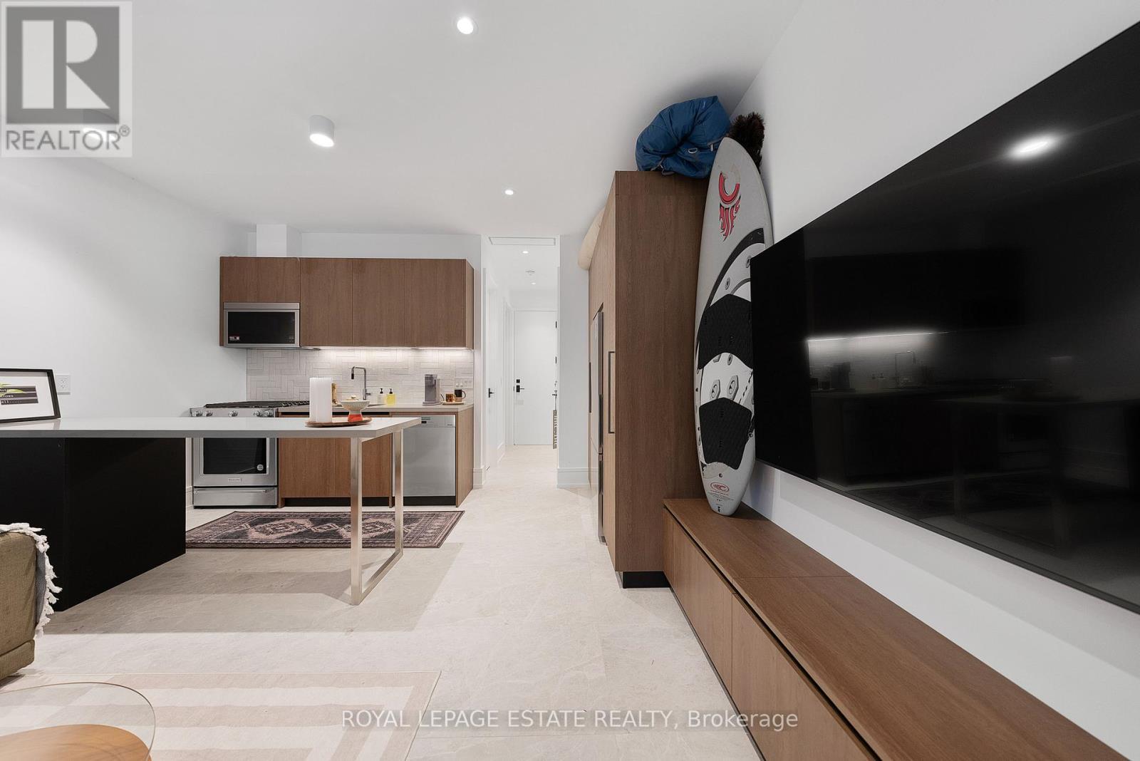 Lower Unit - 51 Maclean Avenue, Toronto, ON