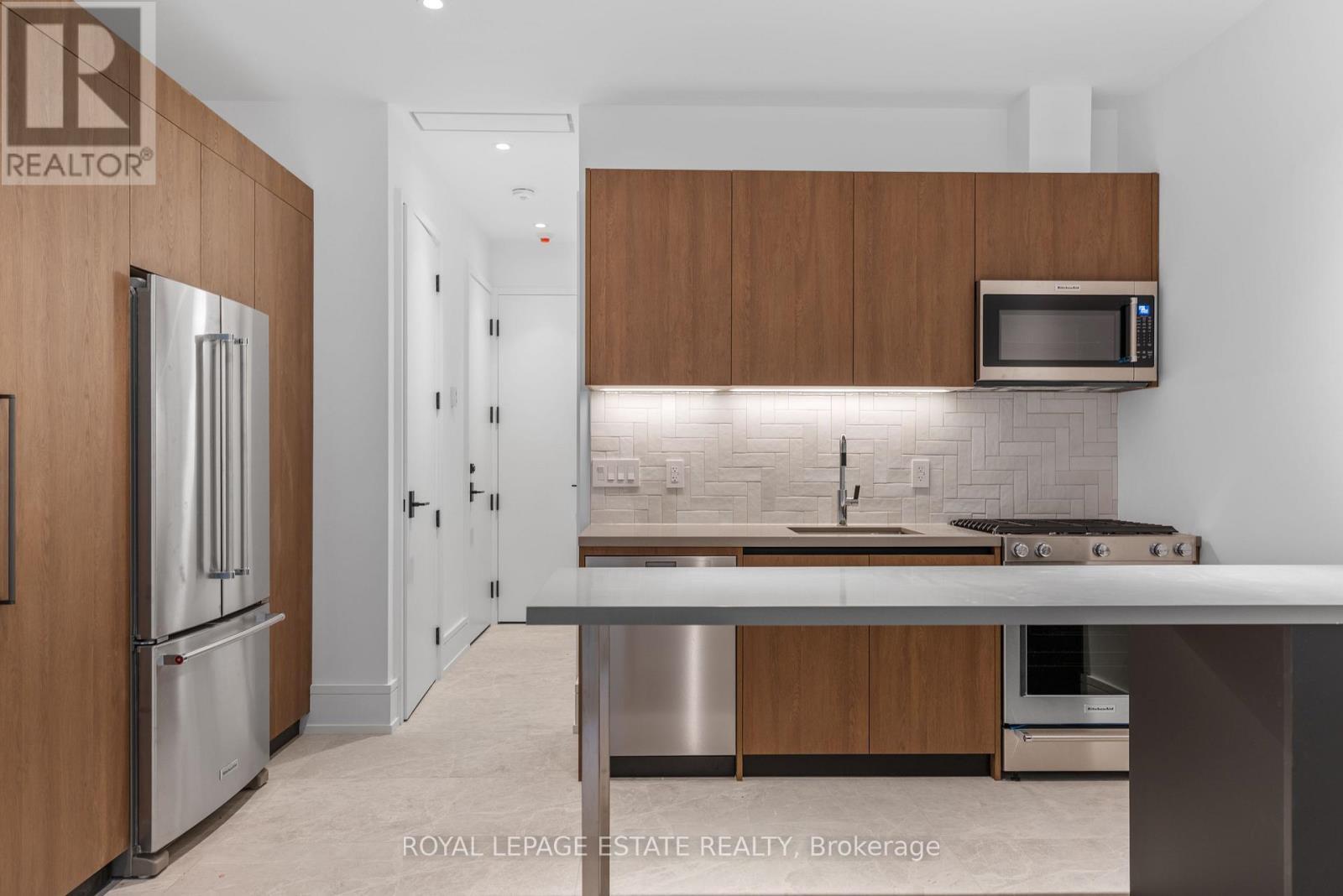 Lower Unit - 51 Maclean Avenue, Toronto, ON