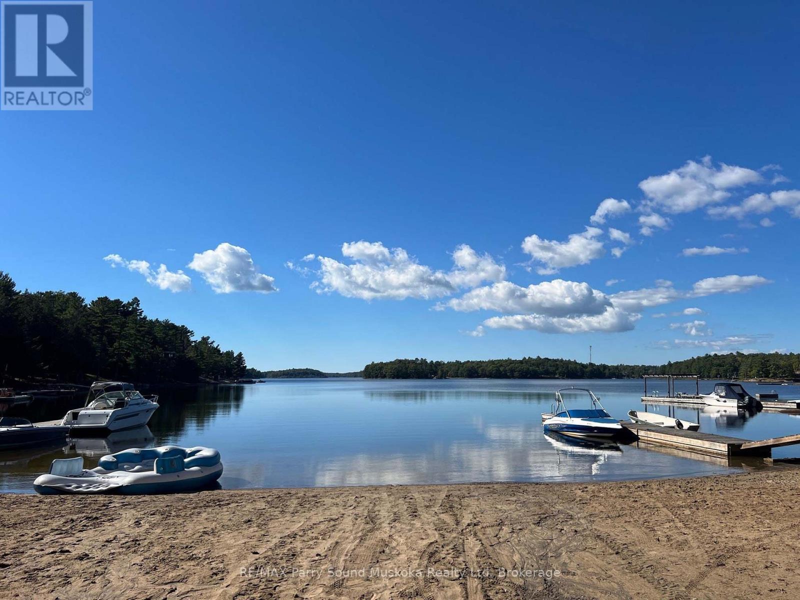 Deep Bay Acces - 13 Ridgeway Drive, Carling, ON