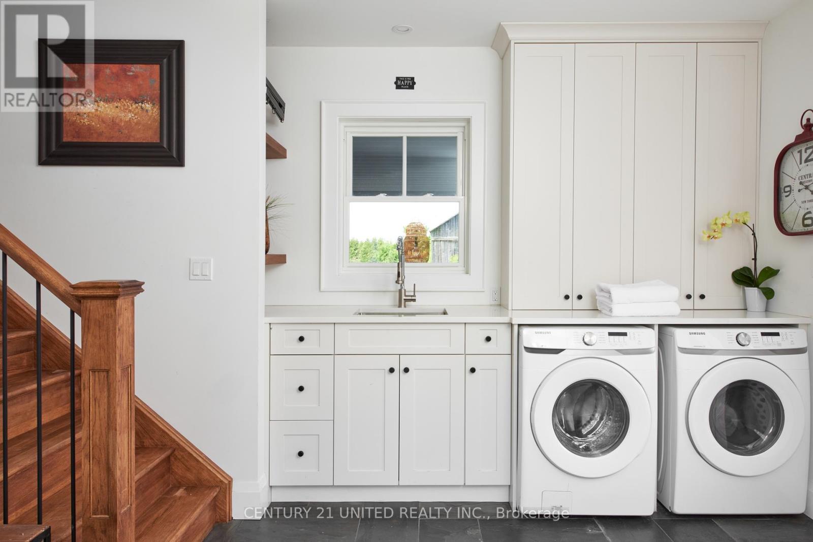 1662 11Th Line, Selwyn, ON - Indoor Photo Showing Laundry Room
