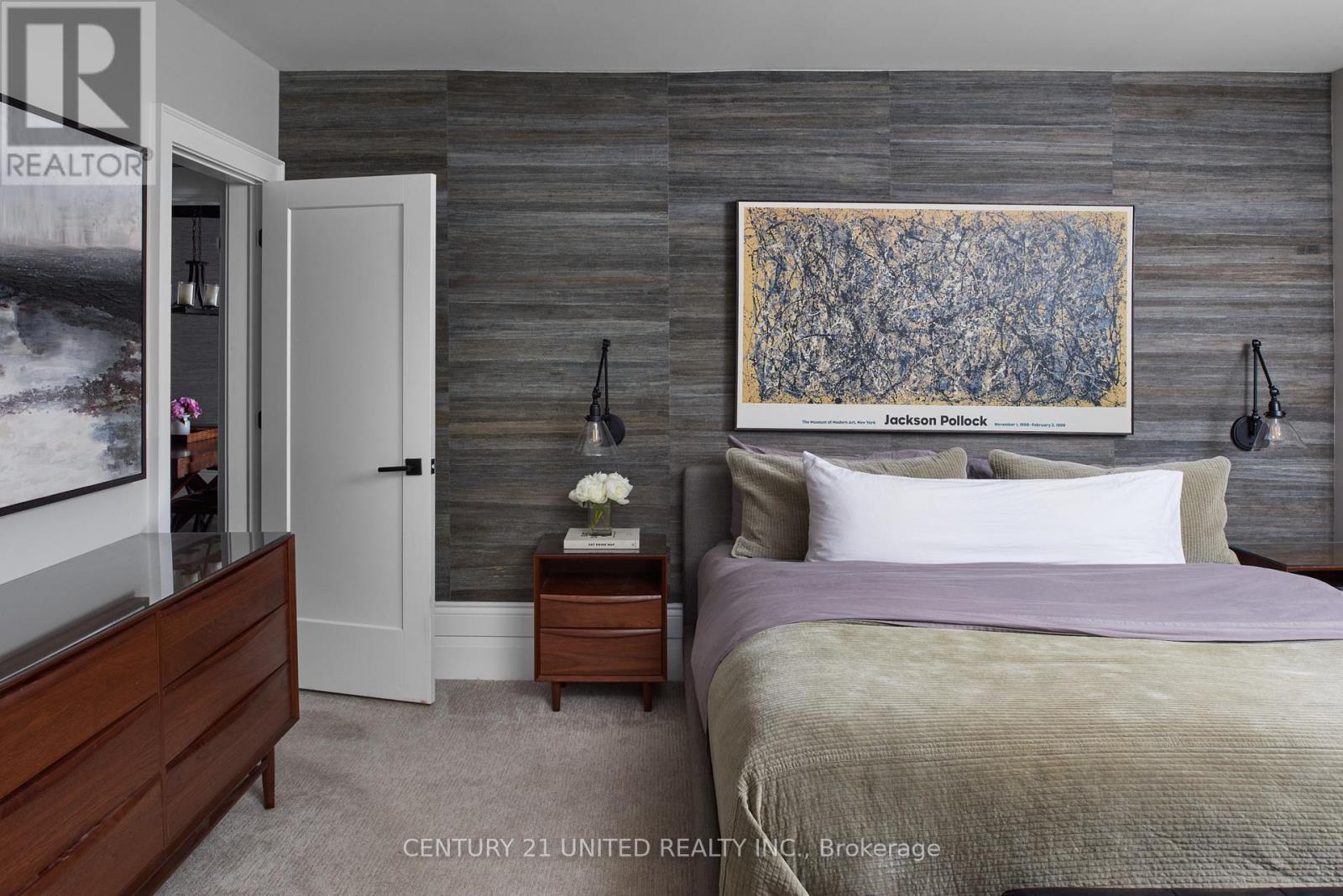 1662 11Th Line, Selwyn, ON - Indoor Photo Showing Bedroom