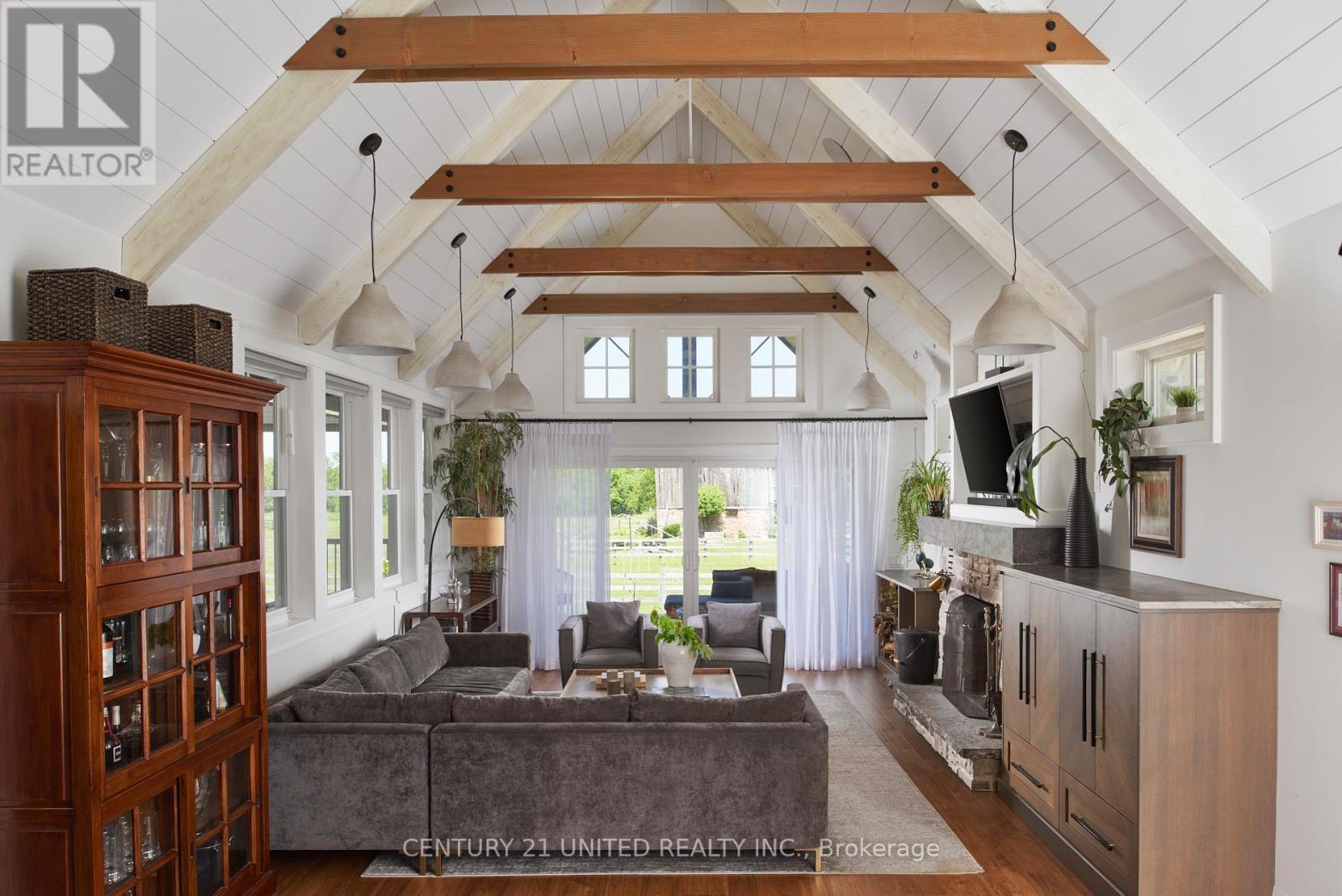 1662 11Th Line, Selwyn, ON - Indoor