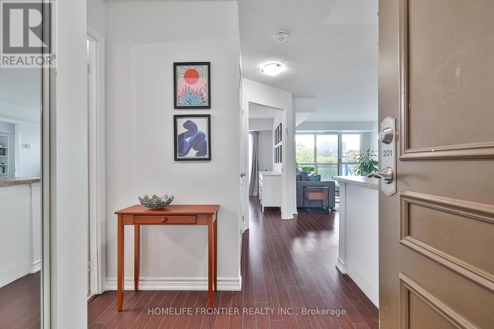 201 - 920 Sheppard Avenue W, Toronto, ON - Indoor Photo Showing Other Room