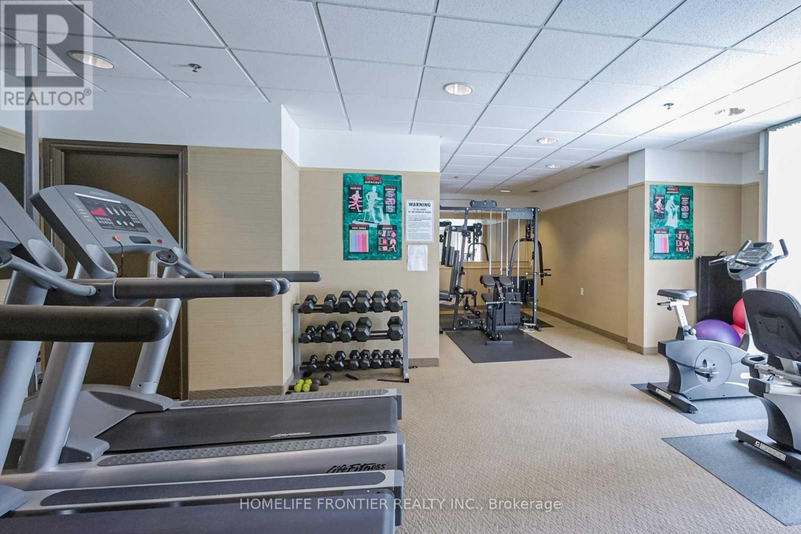 201 - 920 Sheppard Avenue W, Toronto, ON - Indoor Photo Showing Gym Room