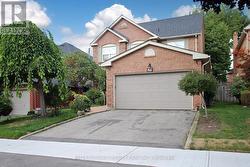22 LARKIN AVENUE Markham, ON L3P 4R3