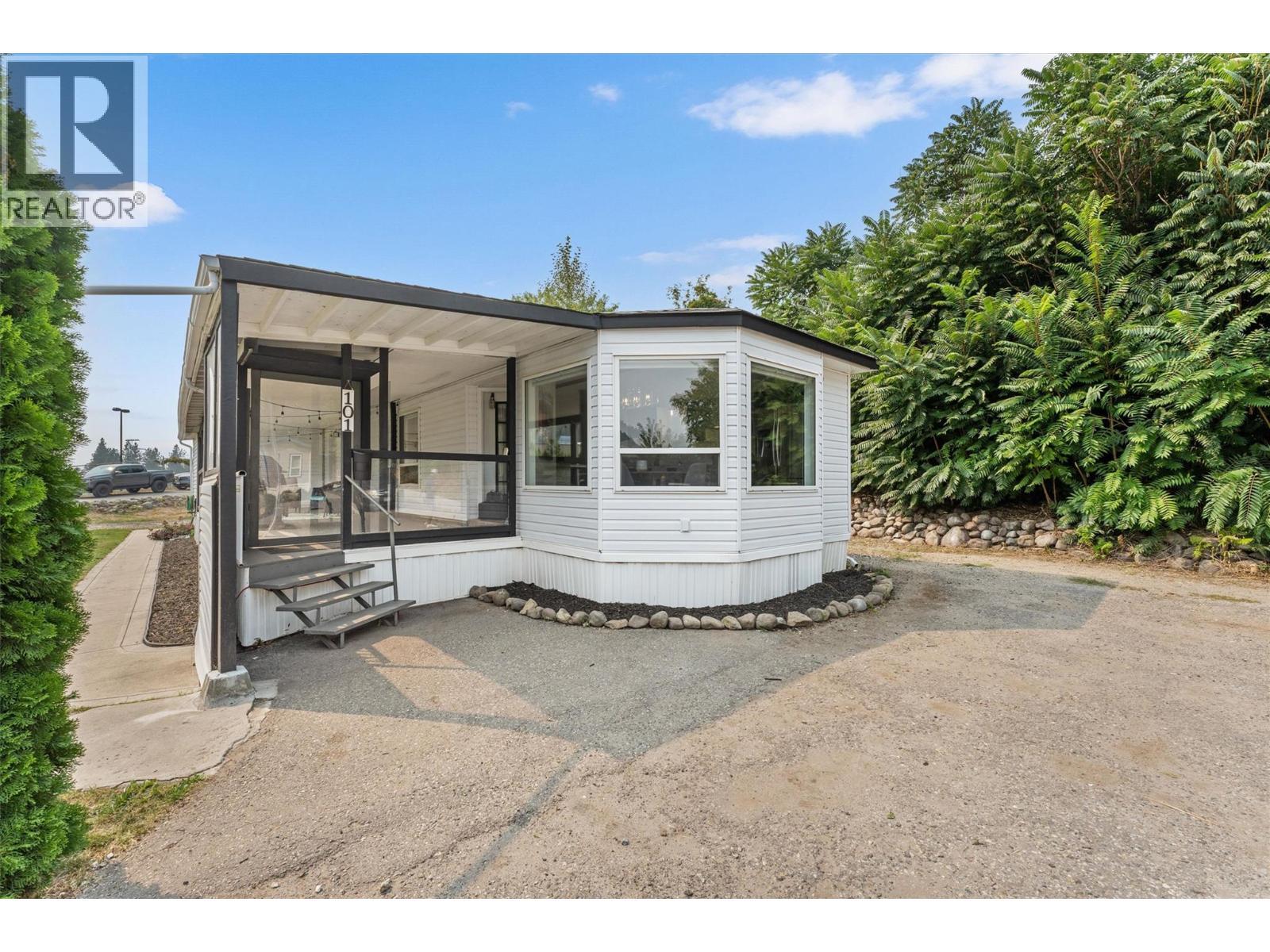 1699 Ross Road Unit# 101, West Kelowna, BC