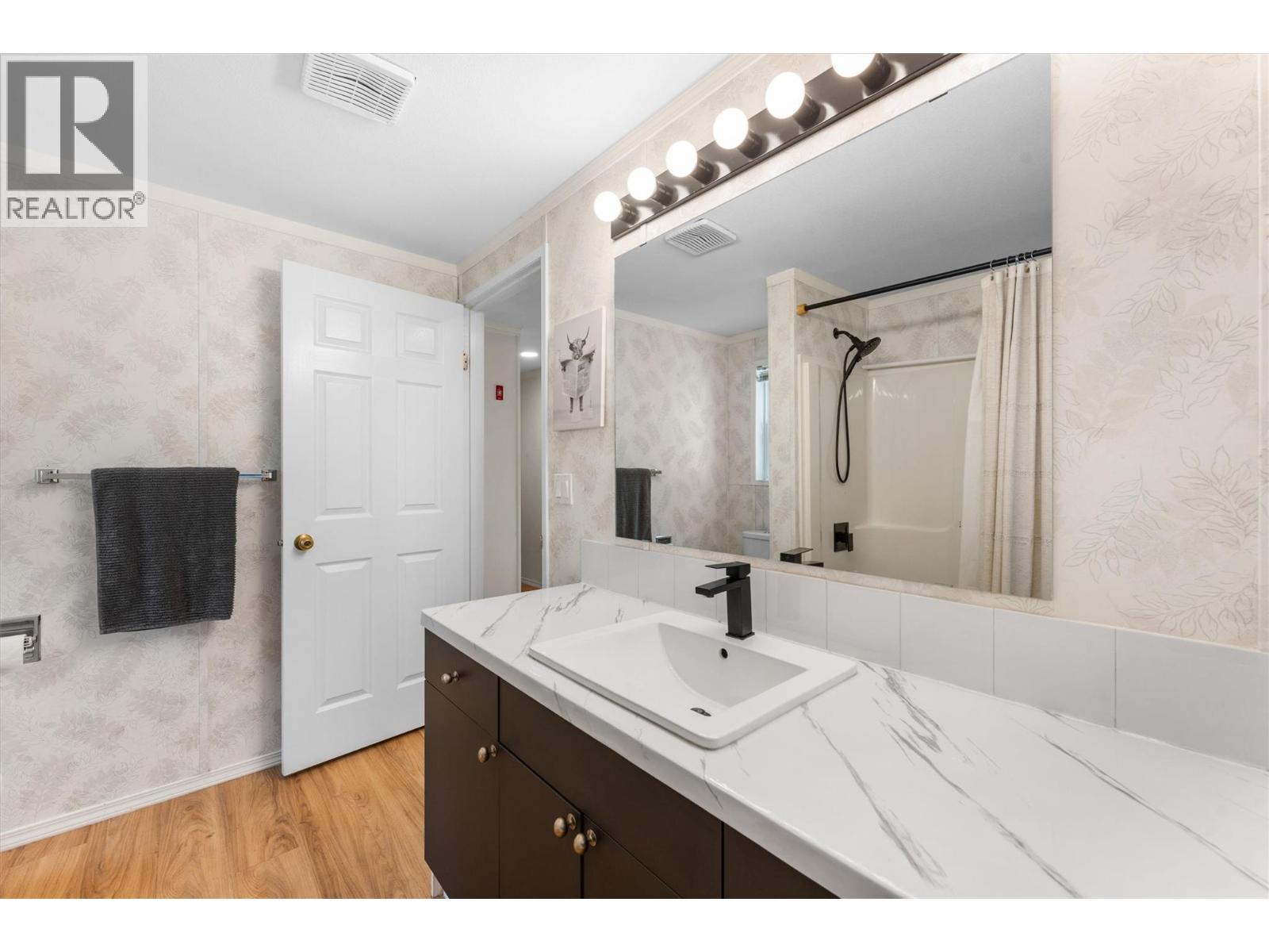 1699 Ross Road Unit# 101, West Kelowna, BC