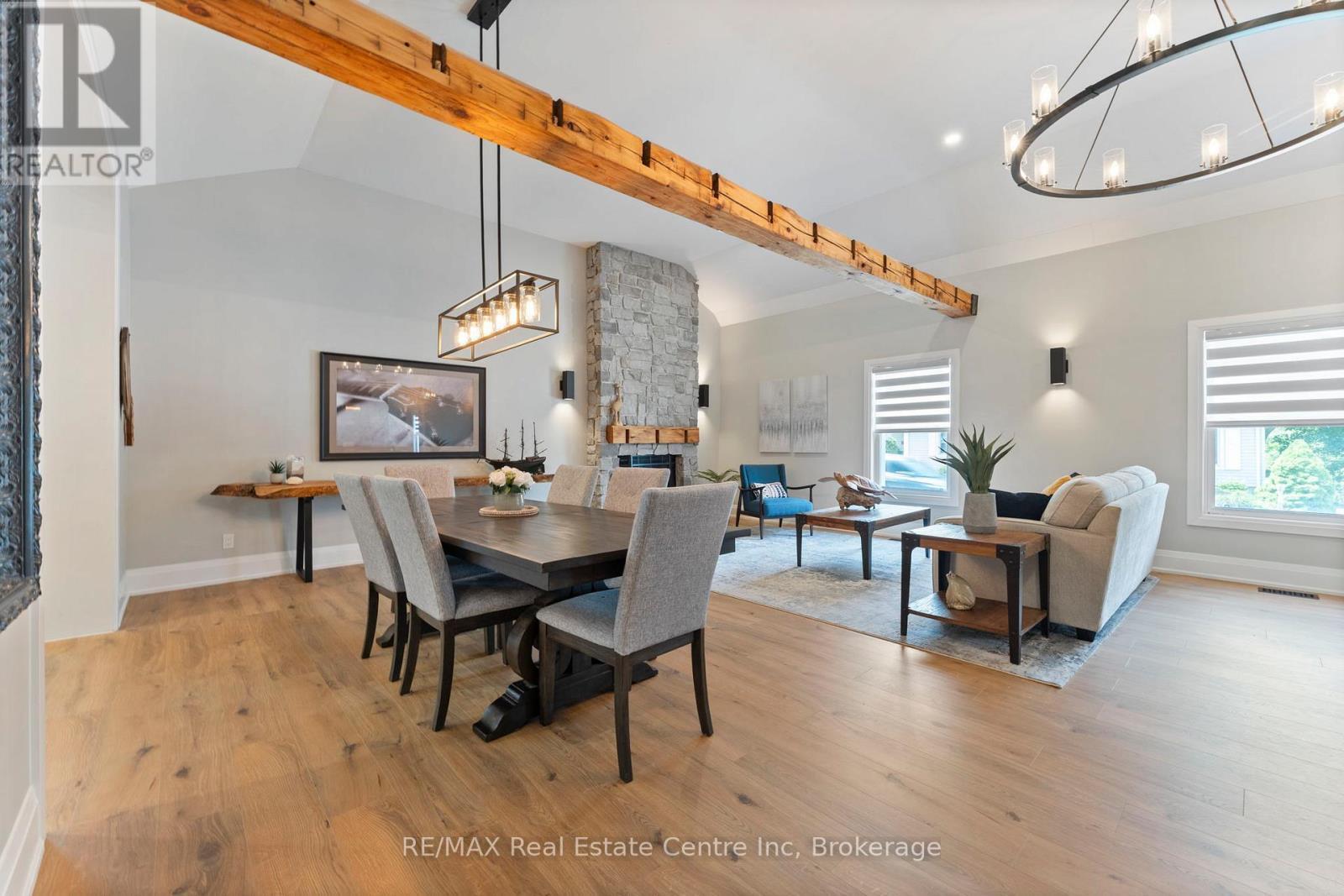 1283 Swan Street, North Dumfries, ON - Indoor Photo Showing Other Room