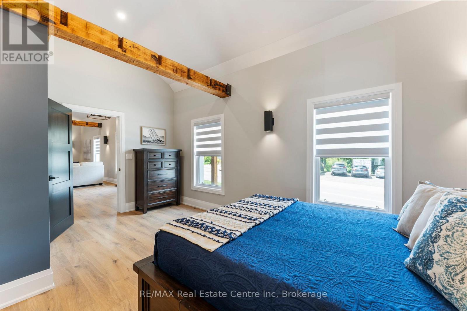 1283 Swan Street, North Dumfries, ON - Indoor Photo Showing Bedroom
