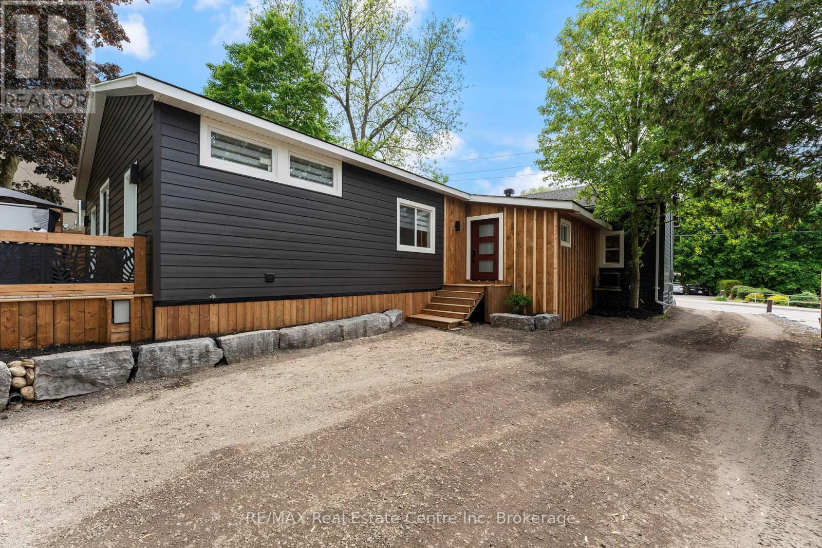 1283 Swan Street, North Dumfries, ON - Outdoor