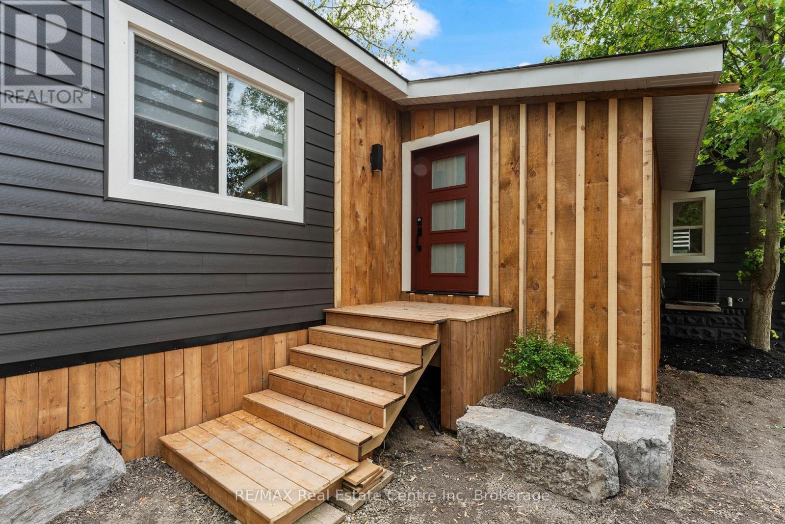 1283 Swan Street, North Dumfries, ON - Outdoor With Exterior