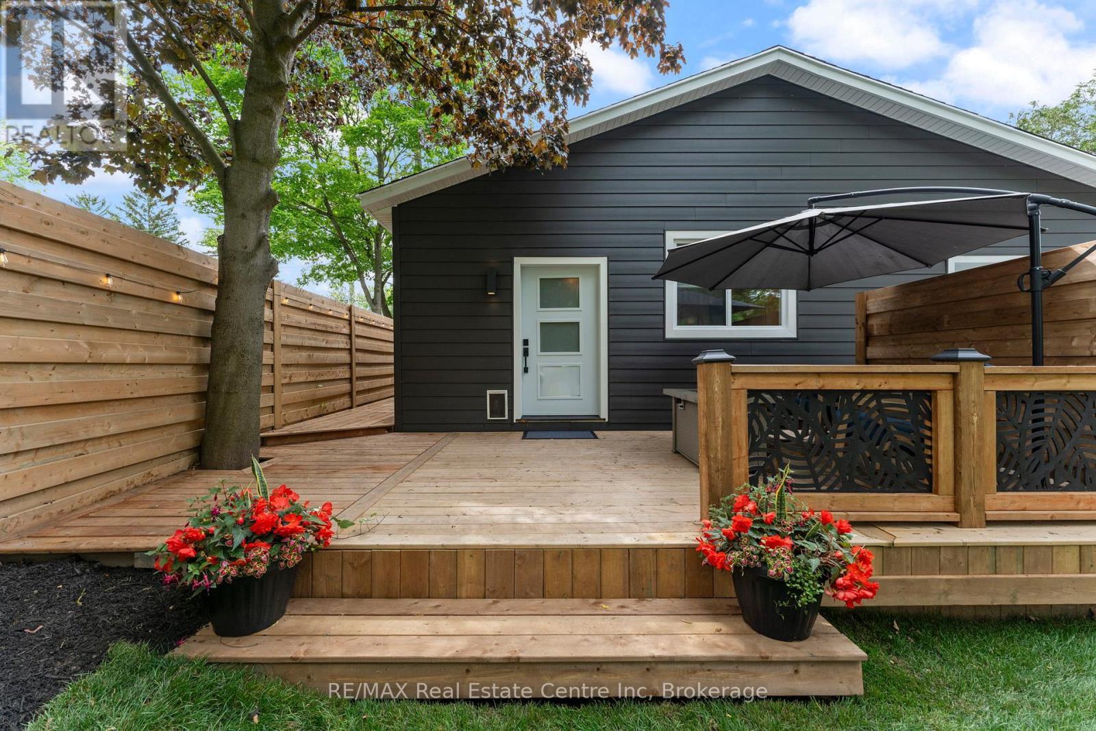 1283 Swan Street, North Dumfries, ON - Outdoor
